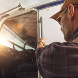 Are truck drivers in demand in Australia? Is truck driving a good career? How much does an Aussie truck driver earn?