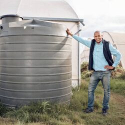 How to calculate the right size water tank for your home? How do you keep rainwater cleaned?